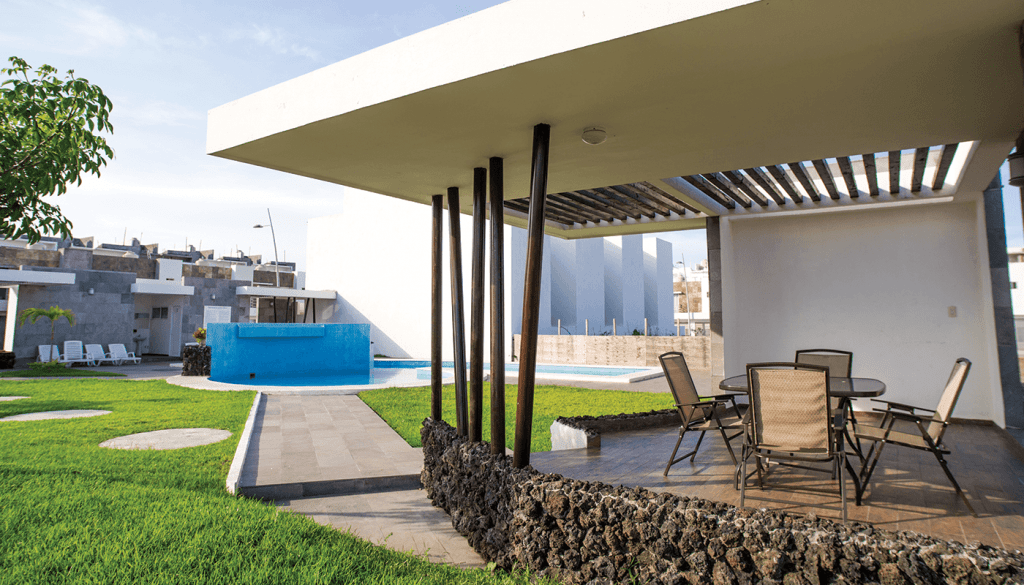 Espacio techado área de alberca