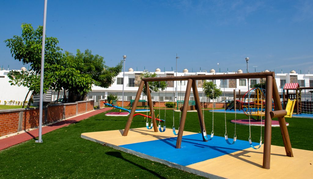 Área Juegos Columpios